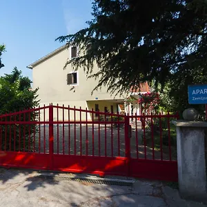 apartments-milica.in-istria.net/