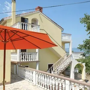 Hilltop Apartment